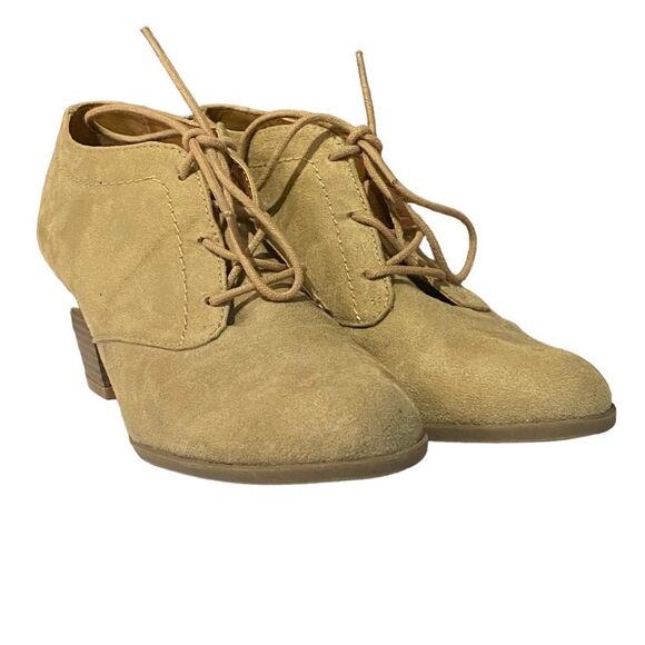 Indigo Rd Tan Ankle Lace Up Booties Faux Suede Saige Women's Size 9 - Picture 1 of 16